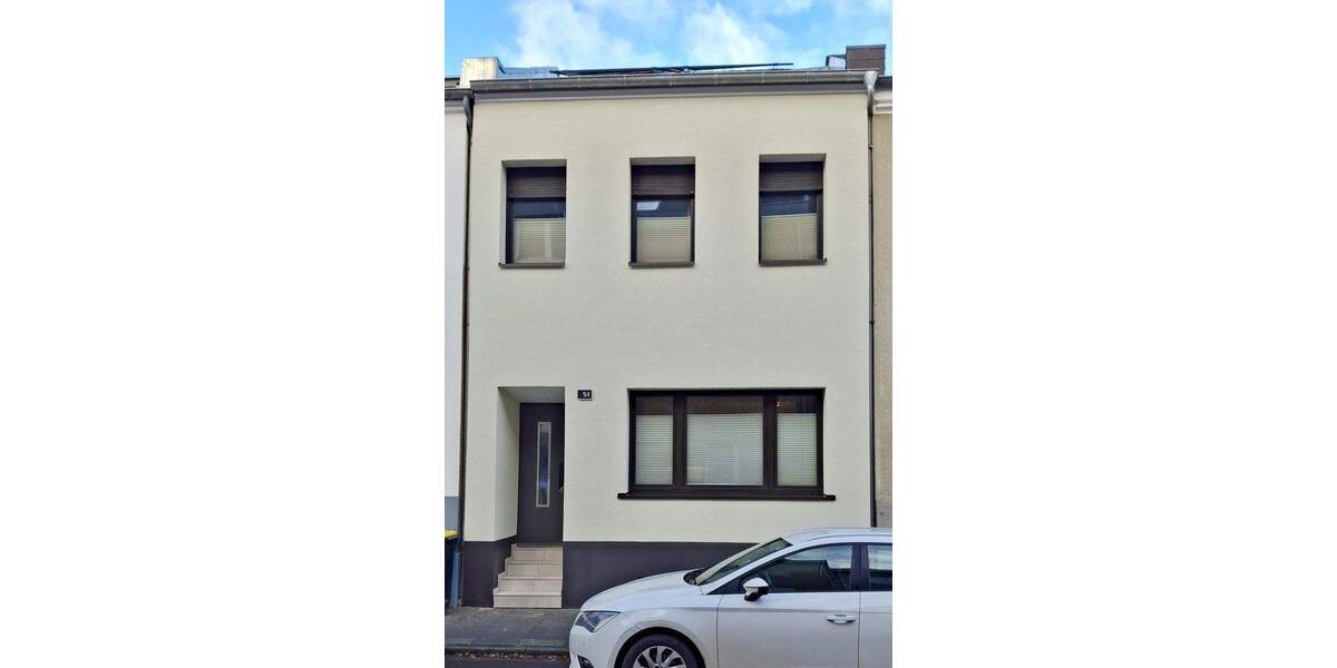 Bieterverfahren! zentrales Wohnjuwel: kernsaniertes Reihenhaus mit Solar, Kamin & Klima 3 zimmer