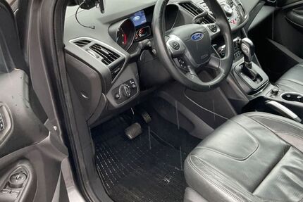 Ford Kuga 168.000 km 5.999 &euro; Hamburg 21107