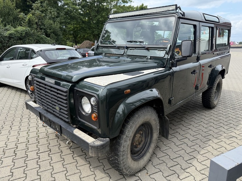 Land Rover Defender TD5 110 Station Wagon 300.000 km 14.990 € Koblenz 56070