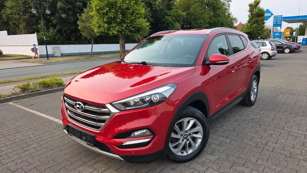 Hyundai TUCSON 140.000 km 15.800 € Salzkotten 33154
