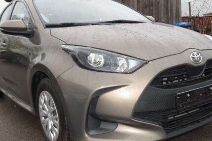Toyota Yaris 19.500 km 15.500 &euro; Rosenheim 83026