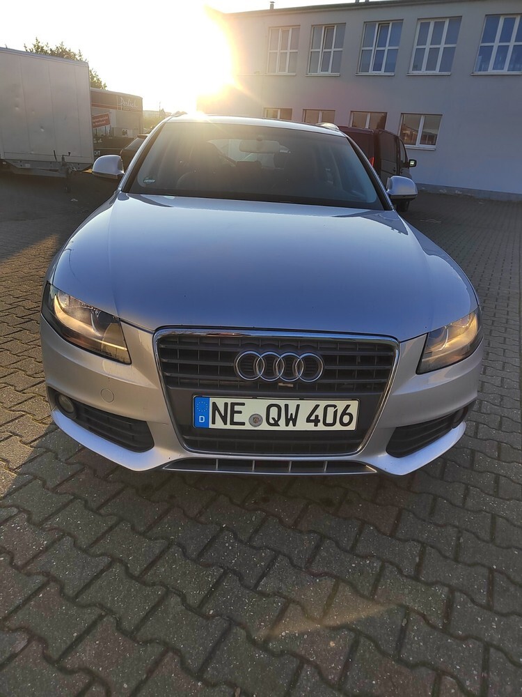Audi A4 Avant 203.800 km 8.000 € Neuss 41460