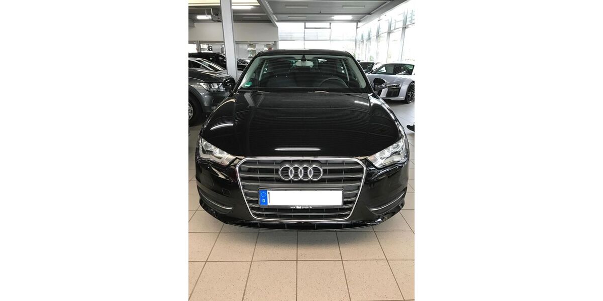 Audi A3 105.000 km 9.800 &euro; Borchen 33178