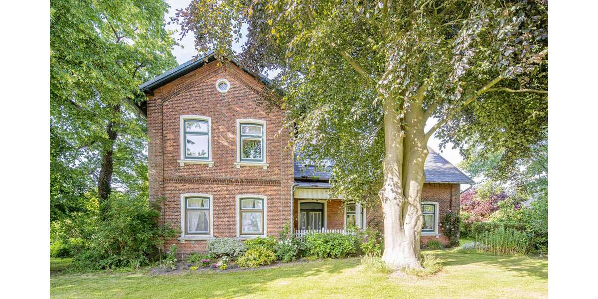 Einfamilienhaus Brokdorf - 9 Zimmer, 300 m&sup2;, 599.000&euro; | Angebot:26080300