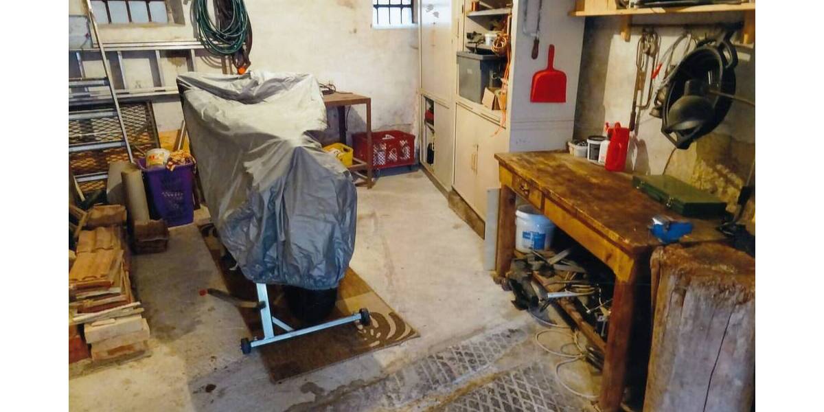 Etagenwohnung Grabfeld Jüchsen - 1 Zimmer, 237 m&sup2;, 48.000&euro; | Angebot:25668273