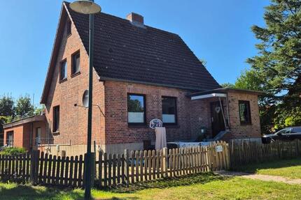 Haus Embsen - 2 Zimmer, 100 m&sup2;, 1.200&euro; | Angebot:27609373