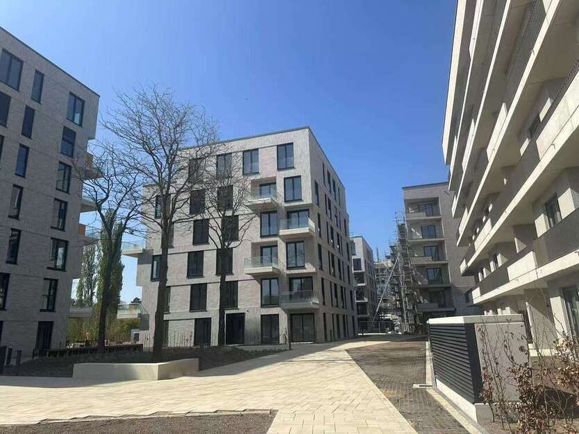 Wohnung zum Mieten in Düsseldorf 1.820 € 80 m²