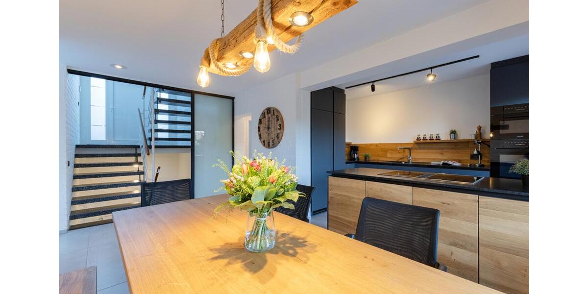 Einfamilienhaus Frechen - 7 Zimmer, 145 m&sup2;, 2.995&euro; | Angebot:25971327