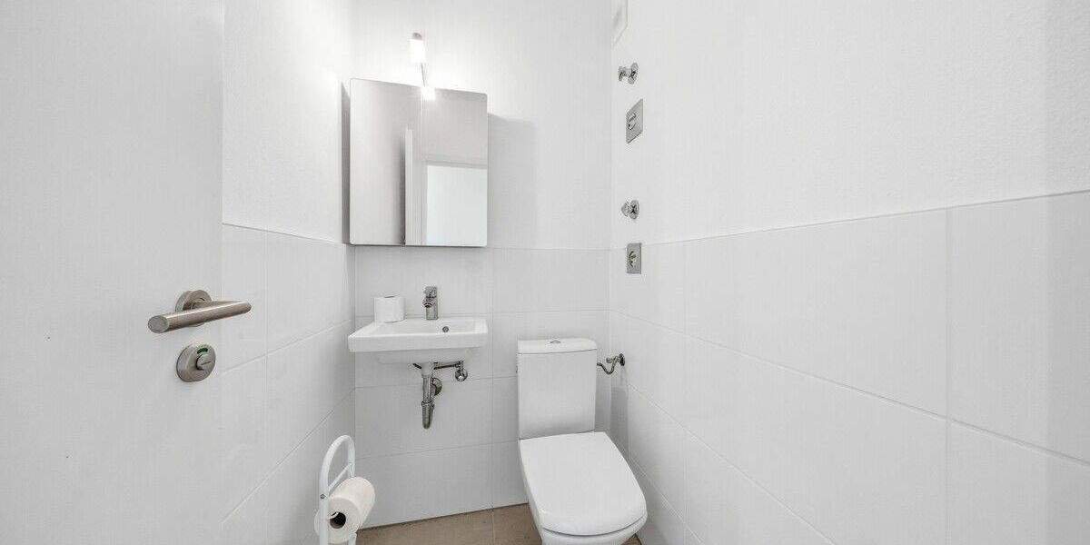 Etagenwohnung Karlsruhe Innenstadt-West - 3 Zimmer, 97 m&sup2;, 1.260&euro; | Angebot:25802570