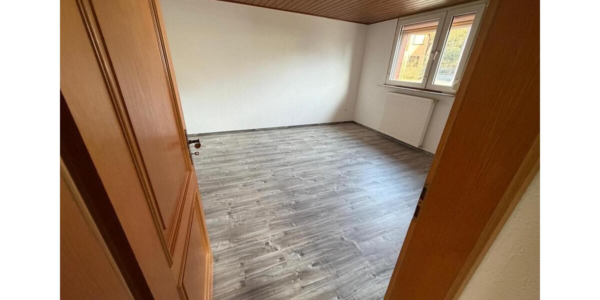 Etagenwohnung Ottweiler - 3 Zimmer, 70 m&sup2;, 650&euro; | Angebot:26223393