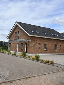 IHR NEUES ZUHAUSE FÜR DIE GANZE FAMILIE - NEUBAU - Doppelhaushälfte Deinste | Angebot:26421214