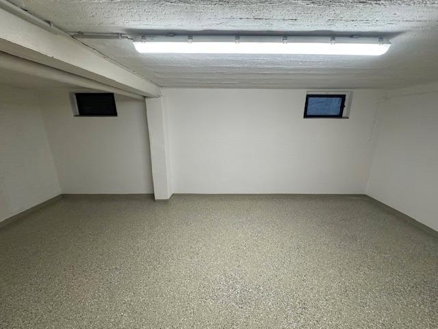 Einfamilienhaus Duisburg Huckingen - 8 Zimmer, 180 m&sup2;, 2.850&euro; | Angebot:26193895