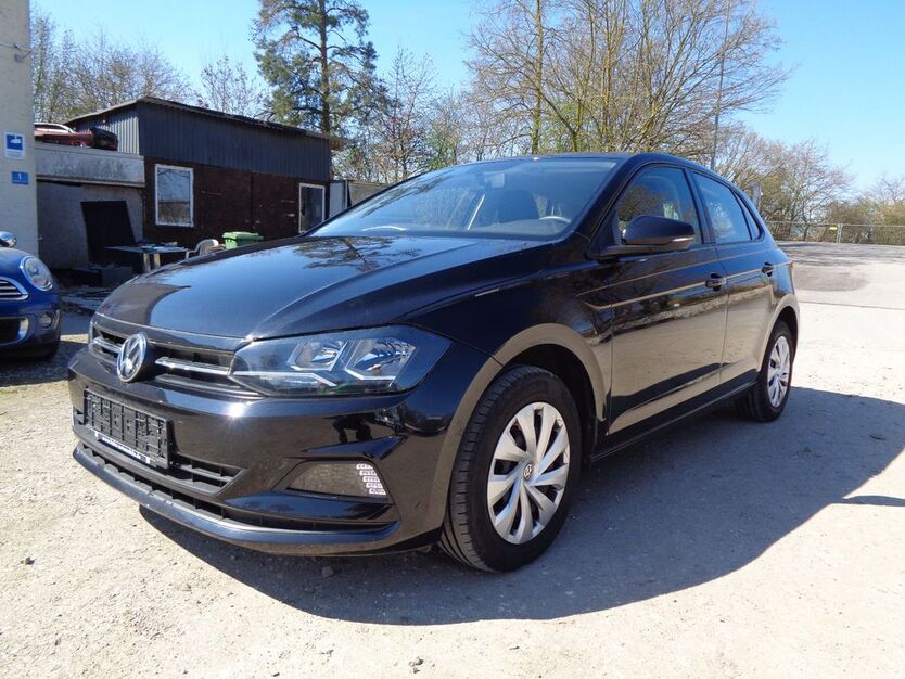 VW Polo 141.470 km 11.000 € Regensburg 93055