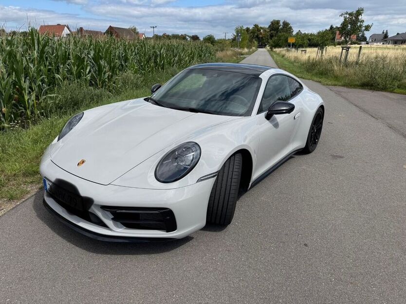 992