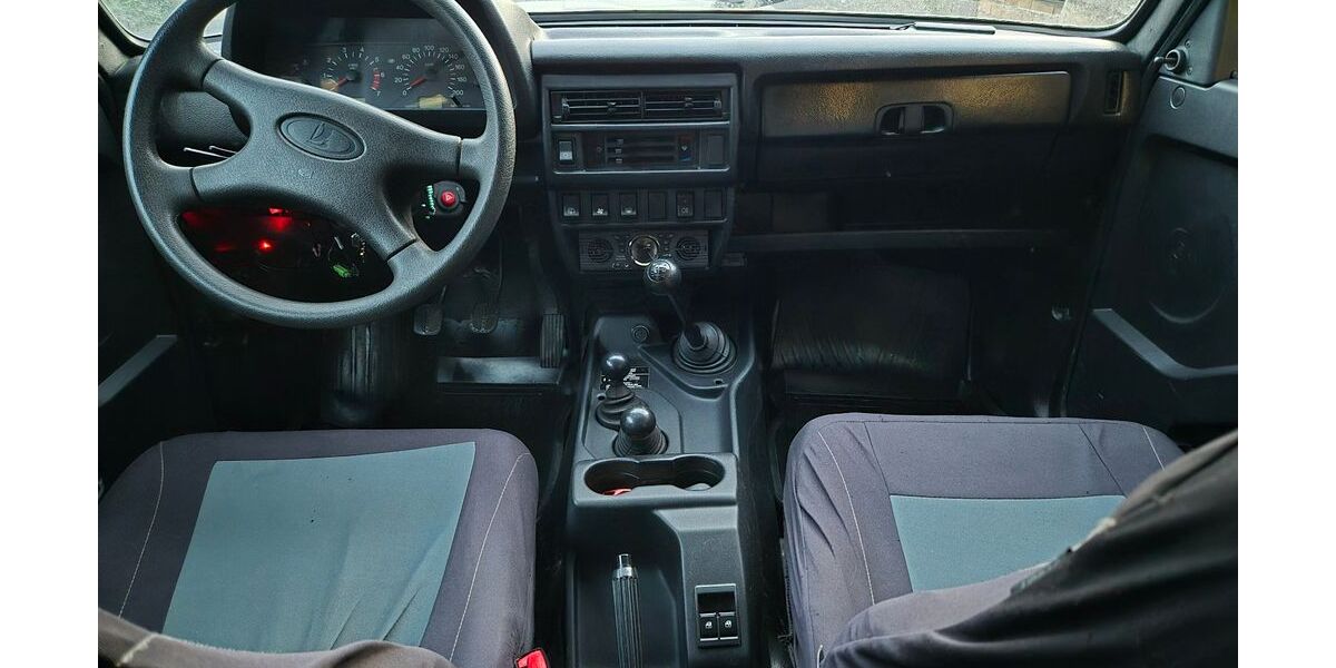 Lada Niva 49.600 km 10.200 &euro; Kall 53925