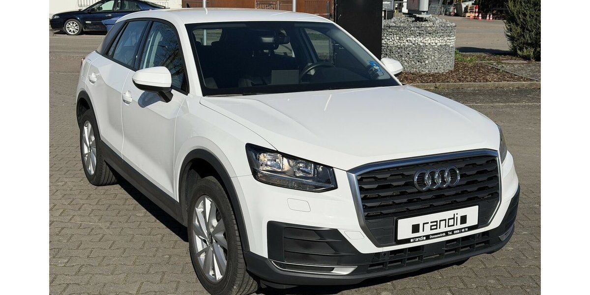 Audi Q2 35 TFSI S-Tronic / Sitzheizung / AKH 77.000 km 19.990 &euro; Donauwörth 86609