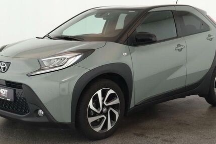 Toyota Aygo (X) 18.800 km 17.784 &euro; Neuss 41460