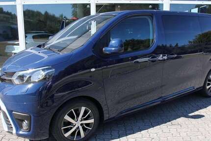 Toyota Verso 62.500 km 28.480 &euro; Neumünster 24539