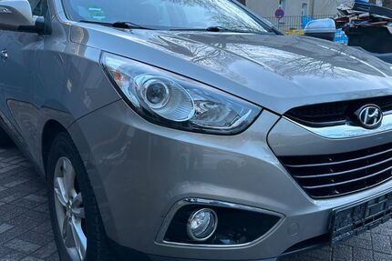Hyundai ix35 200.000 km 4.880 &euro; Dortmund 44369