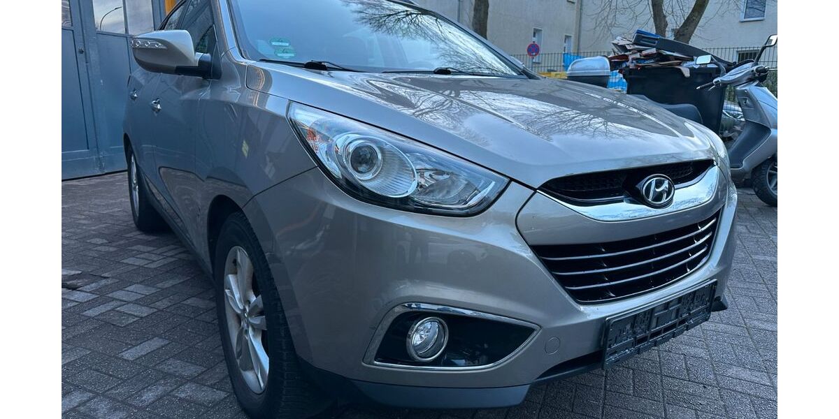 Hyundai ix35 200.000 km 4.880 &euro; Dortmund 44369