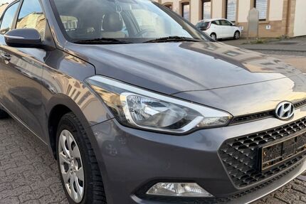 Hyundai i20 81.800 km 10.700 &euro; Saarlouis 66740