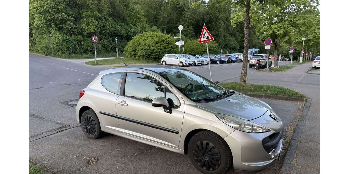 Peugeot 207 180.000 km 1.800 &euro; Heidenheim an der Brenz, Stadt 89522