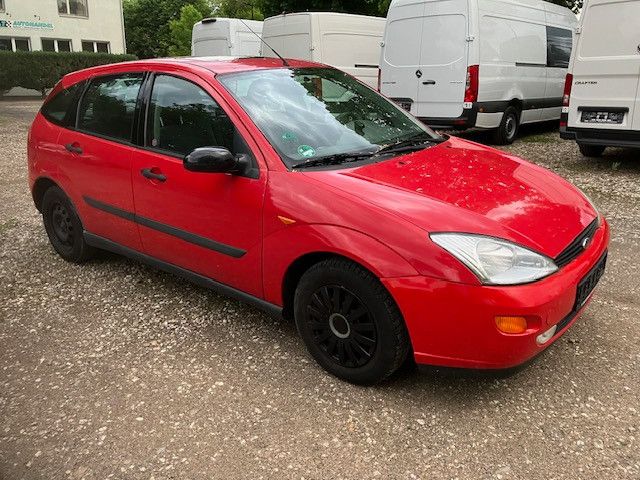 Ford Focus 97.000 km 799 &euro; Sangerhausen 06526