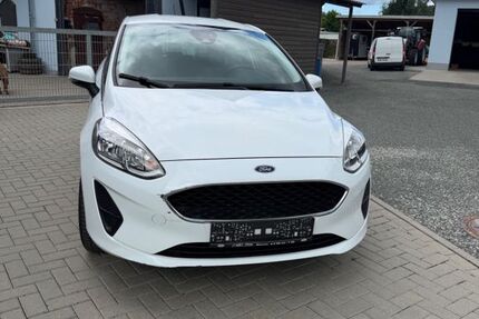 Ford Fiesta 189.227 km 3.500 &euro; Schwarza­­­ 98547