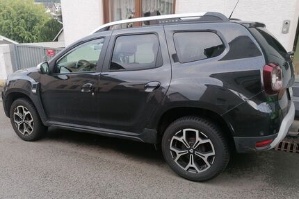 Dacia Duster 69.000 km 12.700 &euro; Idstein 65510
