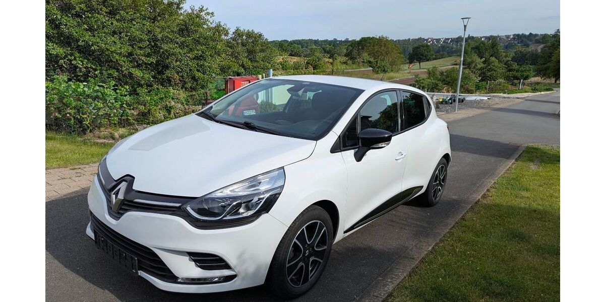 Renault Clio 85.728 km 7.999 &euro; Warburg 34414