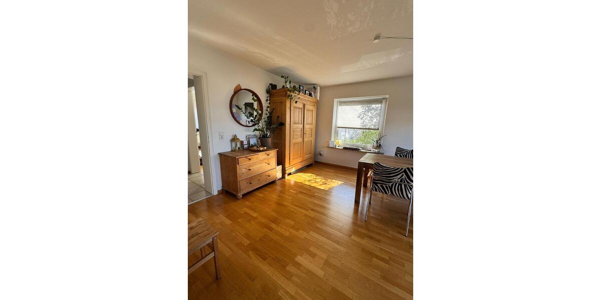Etagenwohnung Emmendingen - 4 Zimmer, 100 m&sup2;, 1.100&euro; | Angebot:26366225