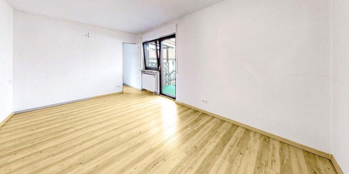 Mehrfamilienhaus, Wohnhaus Erlangen / Frauenaurach Frauenaurach - 7 Zimmer, 179 m&sup2;, 549.000&euro; | Angebot:25262689