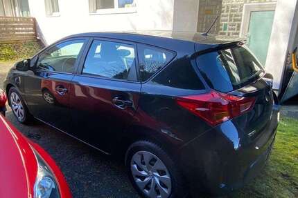 Toyota Auris 39.490 km 9.700 &euro; Bergisch Gladbach, Stadt 51467
