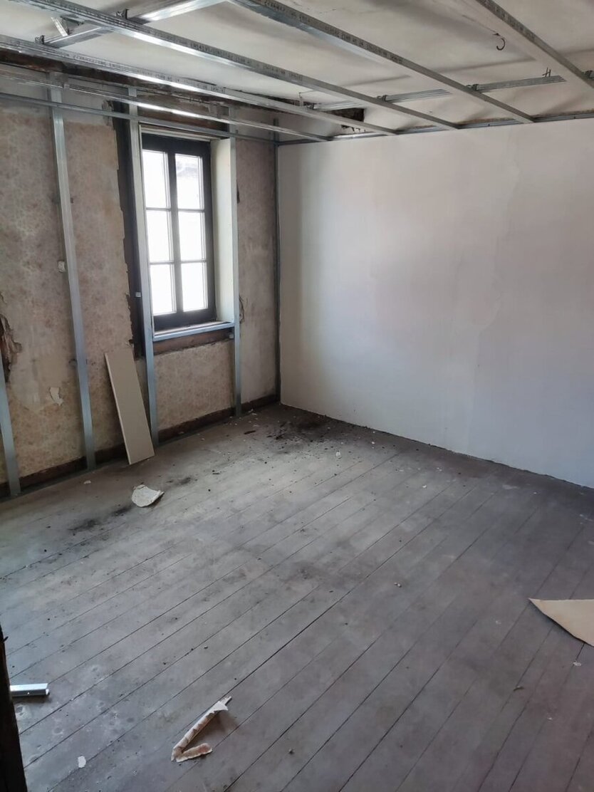 Ohrdruf, Wohn-u.Geschäftshs. zimmer