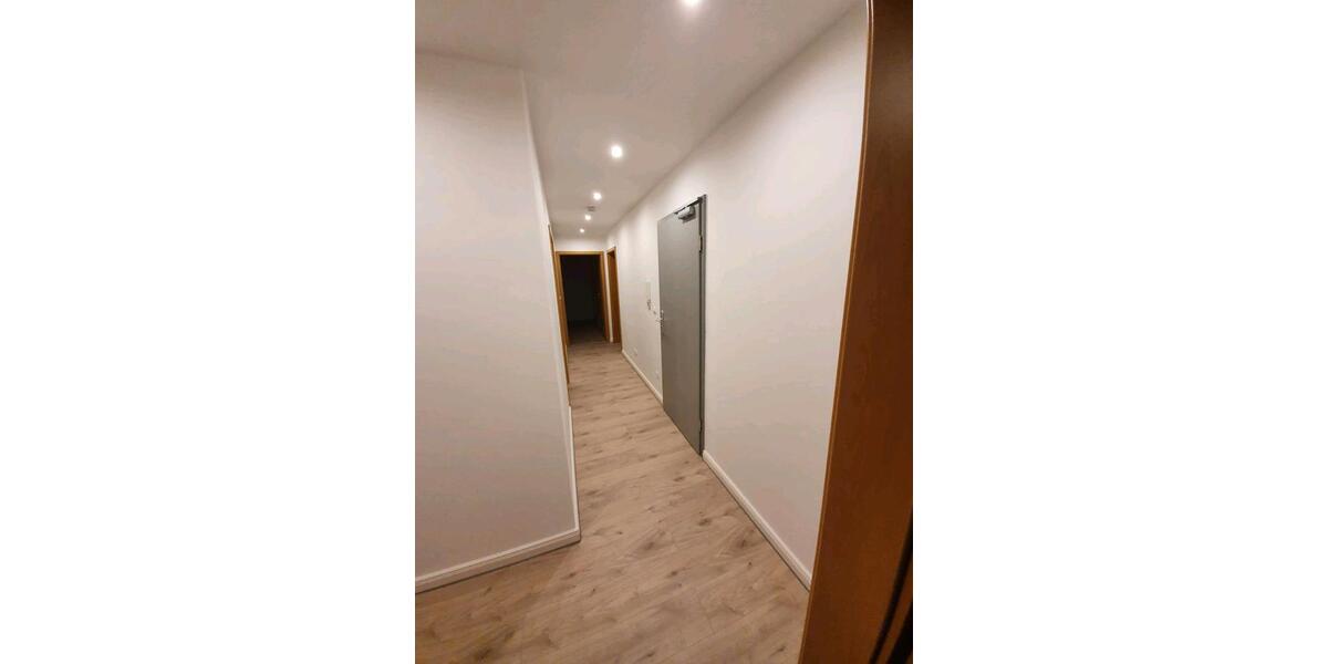 Etagenwohnung Neuötting - 2 Zimmer, 75 m&sup2;, 720&euro; | Angebot:26662935