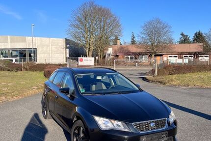 Seat Leon 105.922 km 7.500 &euro; Flensburg 24937