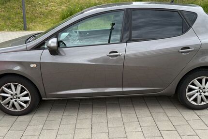 Seat Ibiza 85.000 km 7.500 &euro; Tuttlingen 78532
