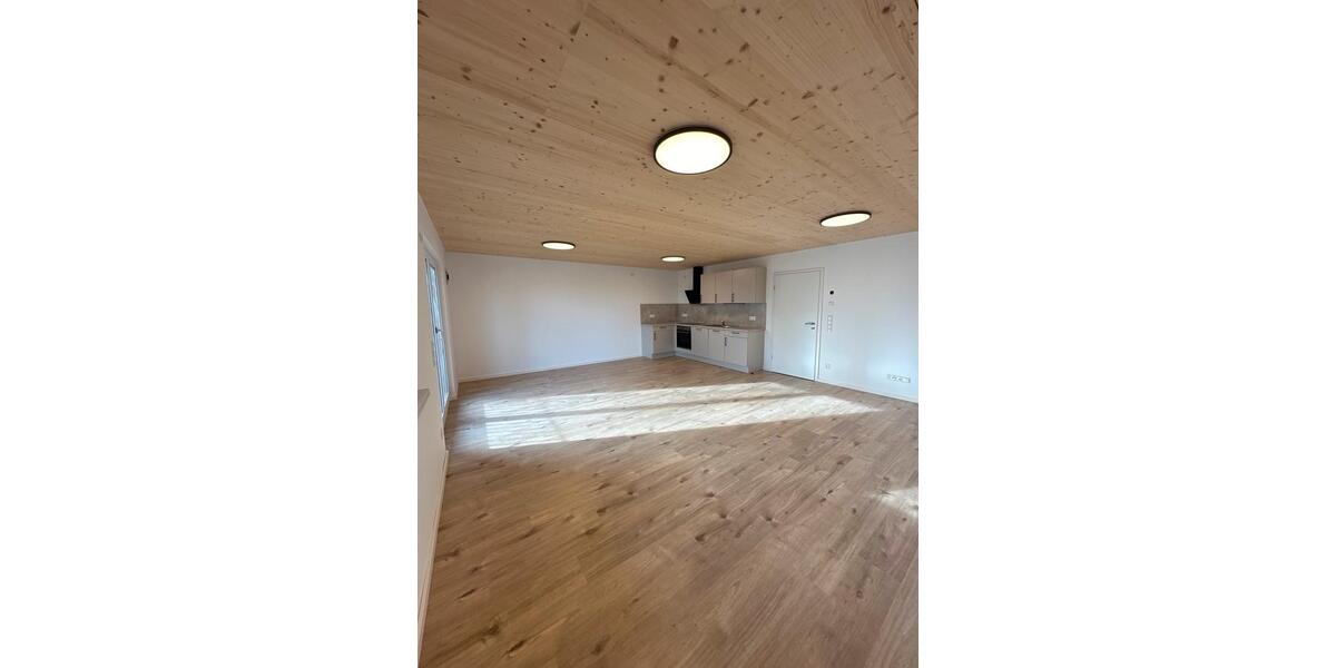Etagenwohnung Deggendorf - 4 Zimmer, 120 m&sup2;, 1.395&euro; | Angebot:26416868