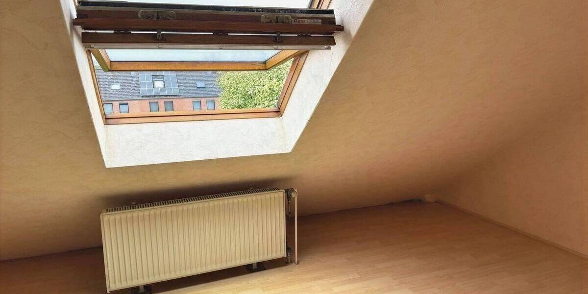 Reihenmittelhaus Krefeld Kempener Feld/Baakeshof - 6 Zimmer, 135 m&sup2;, 360.000&euro; | Angebot:26779006