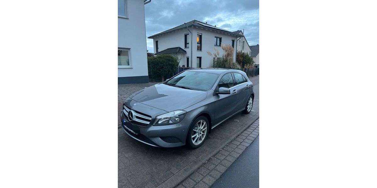 Mercedes-Benz A 180 136.000 km 11.200 &euro; Ronneburg 63549