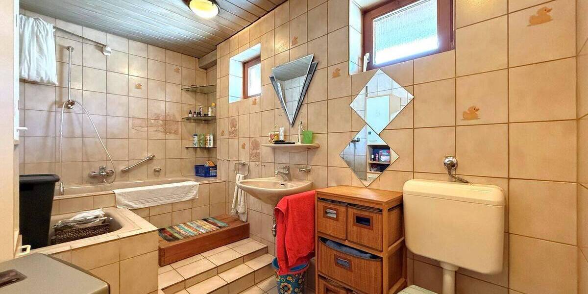 Doppelhaushälfte Gottmadingen Ebringen - 5 Zimmer, 160 m&sup2;, 229.000&euro; | Angebot:26289352