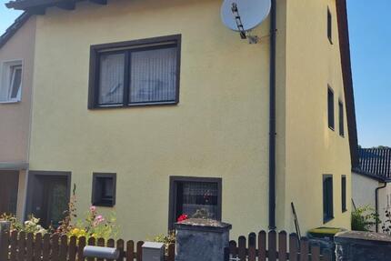 Haus Marktredwitz - 4 Zimmer, 98 m&sup2;, 160.000&euro; | Angebot:22082738