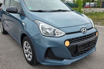 Hyundai i10 33.731 km 11.900 &euro; Berlin 13055