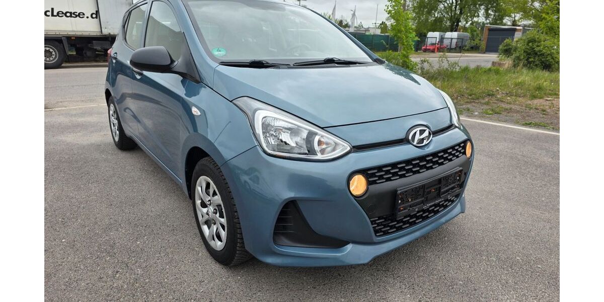 Hyundai i10 33.731 km 11.900 &euro; Berlin 13055