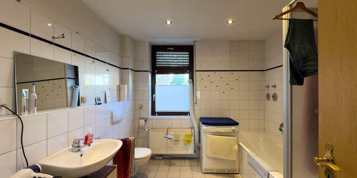 Mehrfamilienhaus, Wohnhaus Elz - 6 Zimmer, 165 m&sup2;, 265.000&euro; | Angebot:25748518