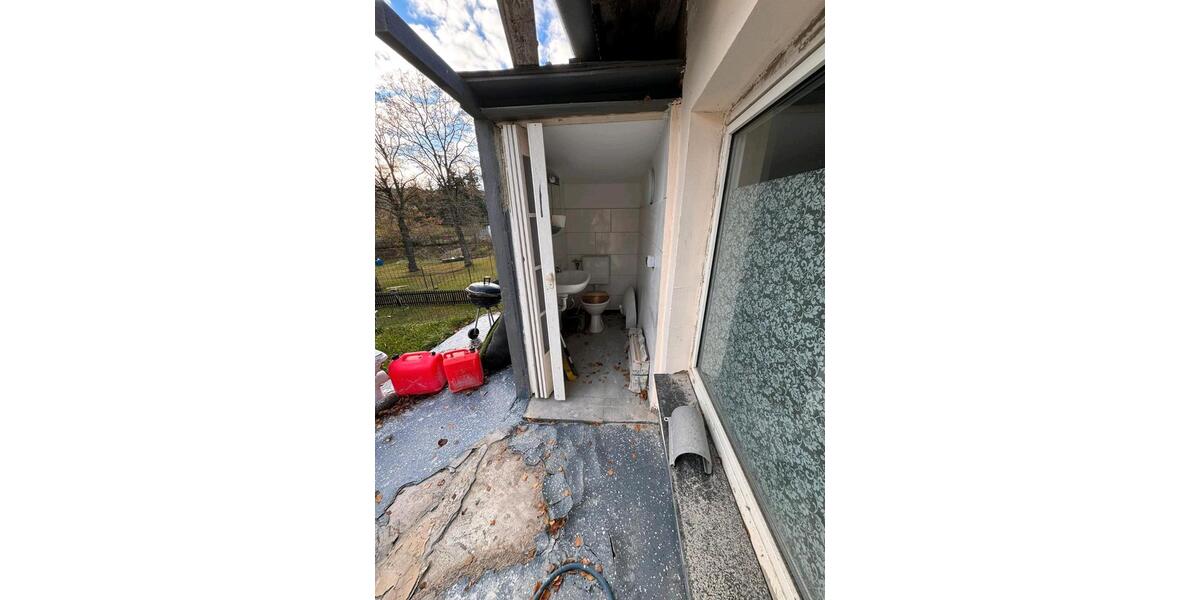 Einfamilienhaus Lalendorf - 6 Zimmer, 150 m&sup2;, 110.000&euro; | Angebot:27085130