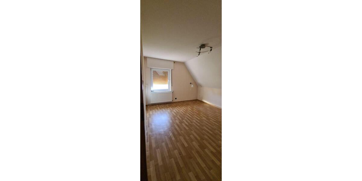 Einfamilienhaus Lage - 1.200&euro; | Angebot:24786244