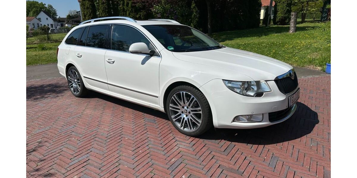 Skoda Superb 277.100 km 6.300 &euro; Laubach 35321