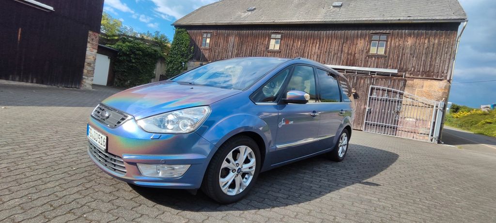Ford Galaxy 232.800 km 10.900 € Großschirma 09603