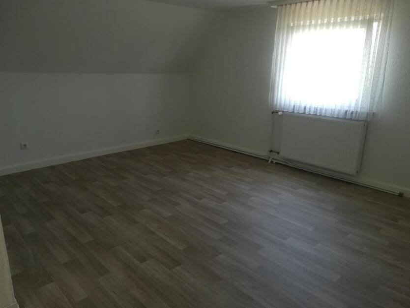 Doppelhaushälfte wartet auf ruhige und nette Mieter zimmer